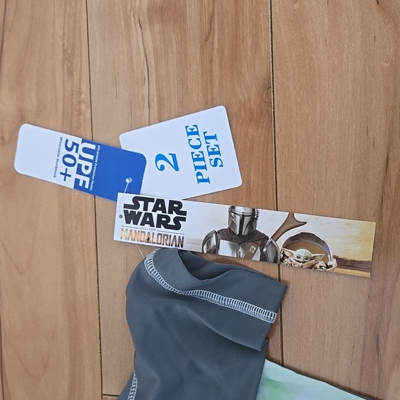 Toddler Boy The Mandalorian The Child Rashguard & Swim Trunks Set 2T - Picture 6 of 6